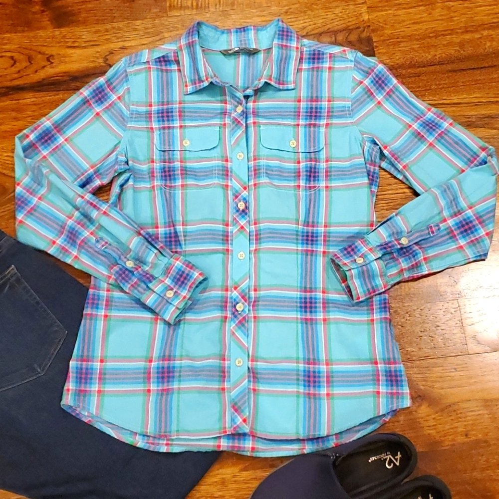 Womens The North Face blue button down size M